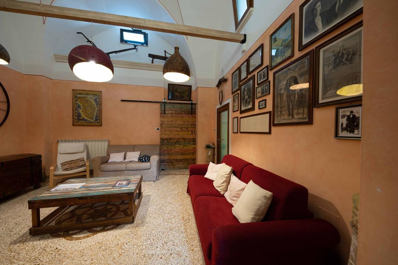 غاليانو دل كابو B&B Palazzo La Traja المظهر الخارجي الصورة