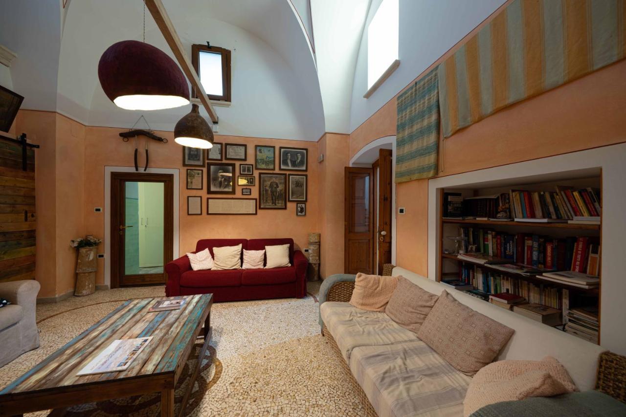 غاليانو دل كابو B&B Palazzo La Traja المظهر الخارجي الصورة