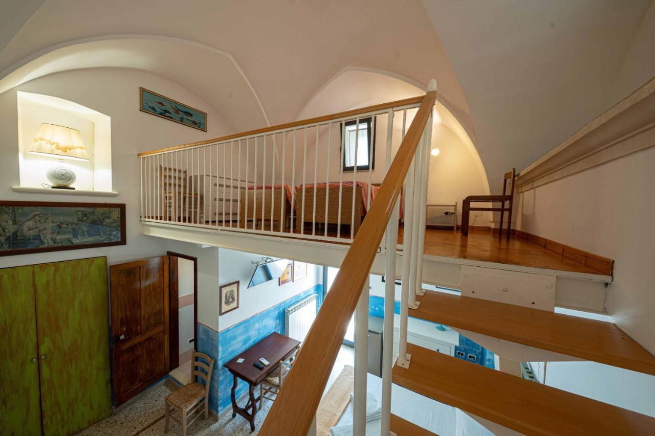 غاليانو دل كابو B&B Palazzo La Traja المظهر الخارجي الصورة