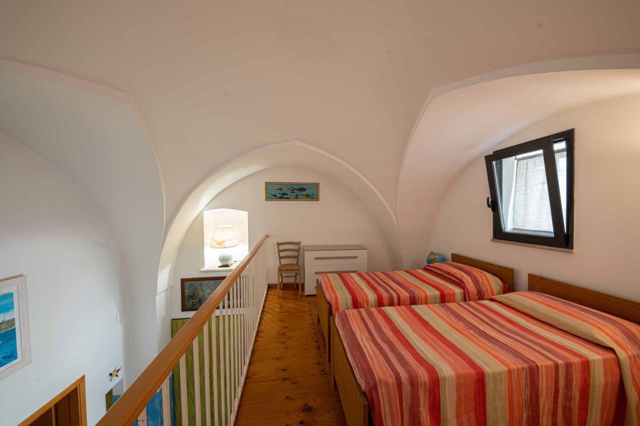 غاليانو دل كابو B&B Palazzo La Traja المظهر الخارجي الصورة