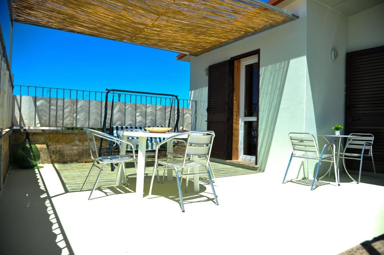 غاليانو دل كابو B&B Palazzo La Traja المظهر الخارجي الصورة
